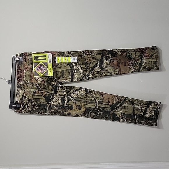 Mossy Oak Other - NWT Girls Mossy Oak camo jeans Size 10